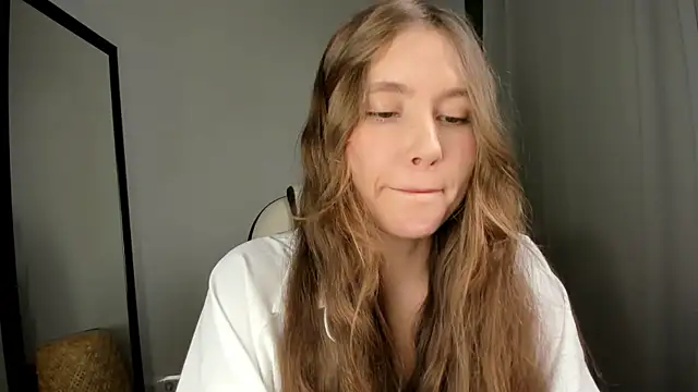 Snapshot of MaryannSoftt chatting on September 21, 3:21 pm MaryannSoftt online show from September 21, 3:21 pm