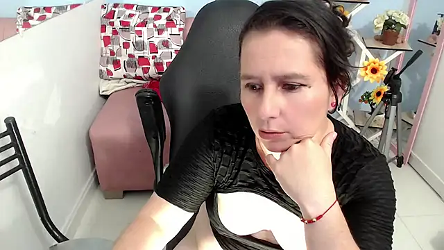 Snapshot of victoria_jones chatting on September 15, 1:41 pm victoria jones online show from September 15, 1:41 pm