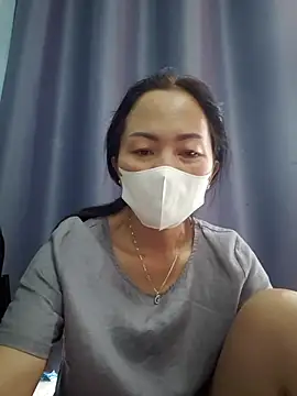 Baby-sexytits18 online show from October 31, 1:29 am