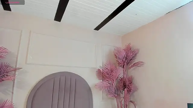 Isabellsmmith online show from September 23, 7:45 pm