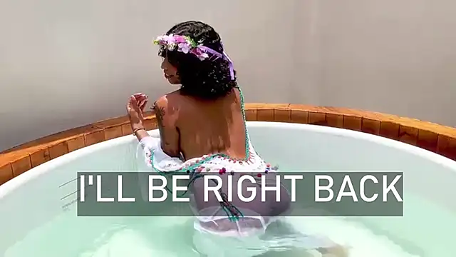 Ariella Ruiz online show from November 9, 12:45 pm