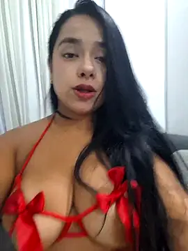 Snapshot of Marianarousse chatting on October 2, 3:11 am Marianarousse online show from October 2, 3:11 am