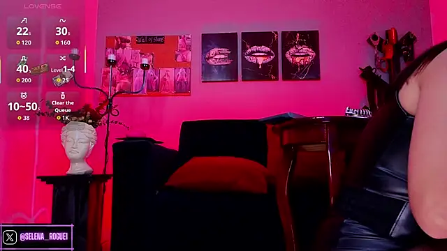 selena rogue online show from November 11, 12:24 pm