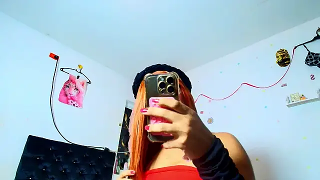 mia foxts online show from June 28, 8:10 am