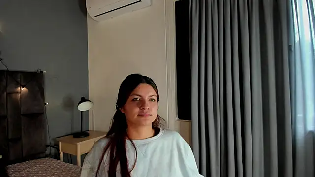 Snapshot of AbbyWathson chatting on October 8, 8:35 pm AbbyWathson online show from October 8, 8:35 pm