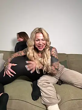 Divina X  online show from February 8, 4:49 am