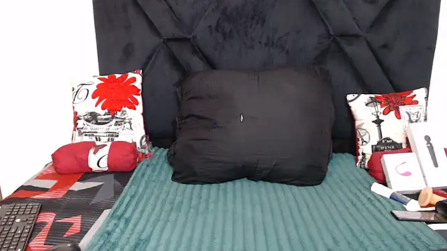 ThickAss90 online show from September 27, 10:39 pm