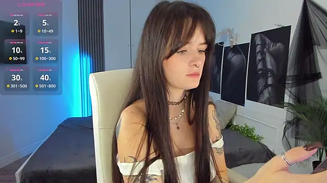 Snapshot of SashaSunlight chatting on October 11, 1:47 pm SashaSunlight online show from October 11, 1:47 pm