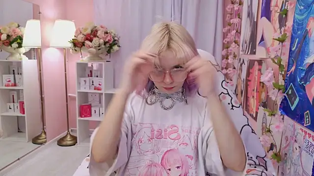Snapshot of Coconut_Mia chatting on October 12, 3:25 pm Coconut Mia online show from October 12, 3:25 pm
