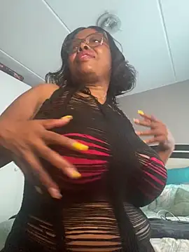 Nomthie online show from November 1, 11:47 am