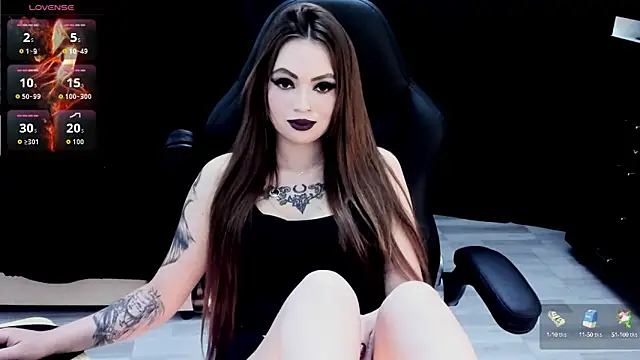 Snapshot of nasty_katty_ chatting on October 3, 10:04 pm nasty katty online show from October 3, 10:04 pm