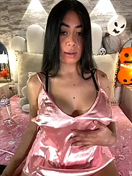Snapshot of _MadiLee_ chatting on October 12, 3:09 am MadiLee online show from October 12, 3:09 am