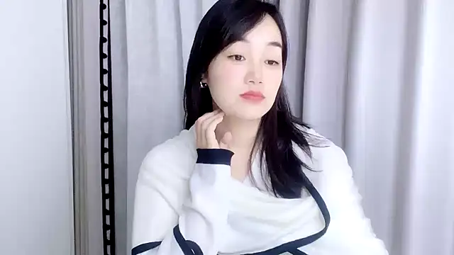 cloud8822 online show from November 19, 2:28 pm