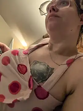 Lalalynn online show from June 30, 8:03 am