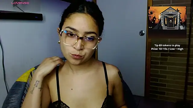 helenacyruss online show from November 6, 10:59 pm