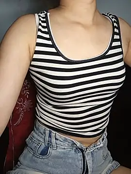 Girl20sexy online show from June 20, 7:39 pm