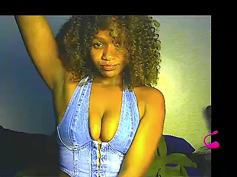 lilylovexx online show from May 16, 10:09 pm