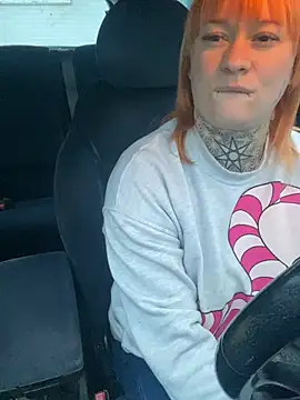 poussichienne online show from March 17, 5:44 am