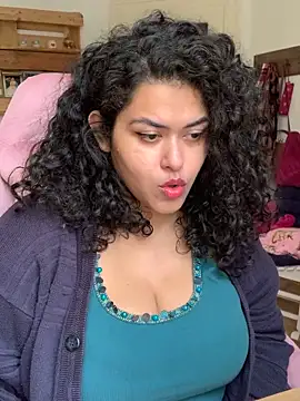 Curvydesifromgermany online show from April 10, 10:54 am