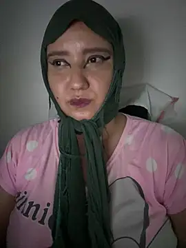 hannahayat online show from July 28, 8:52 pm