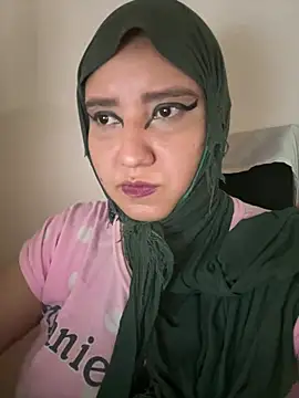 hannahayat online show from July 28, 2:13 pm