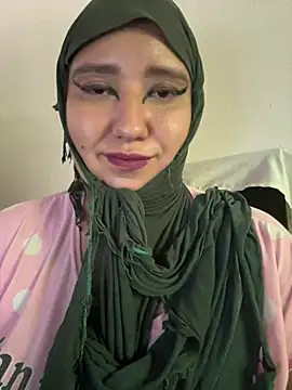 hannahayat online show from July 28, 4:39 pm