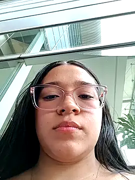 -VICKKY online show from January 10, 8:46 pm