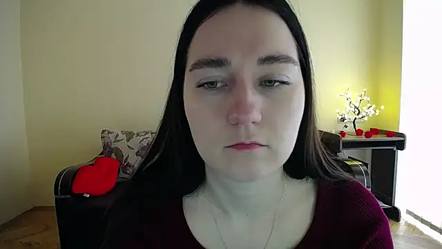 Pretty shy online show from April 15, 9:21 am