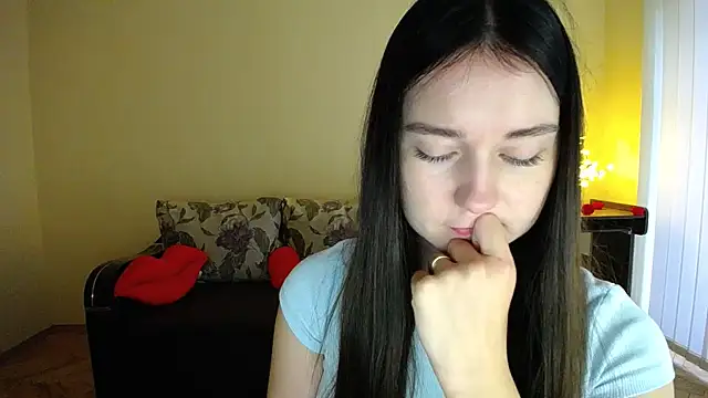Pretty shy online show from July 28, 5:02 pm