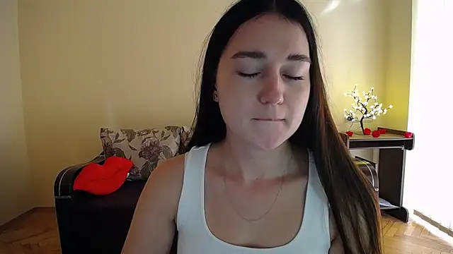 Pretty shy online show from July 29, 8:25 am