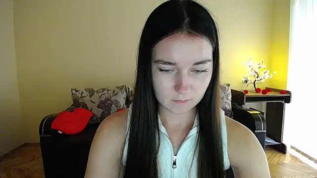 Pretty shy online show from July 4, 9:27 am