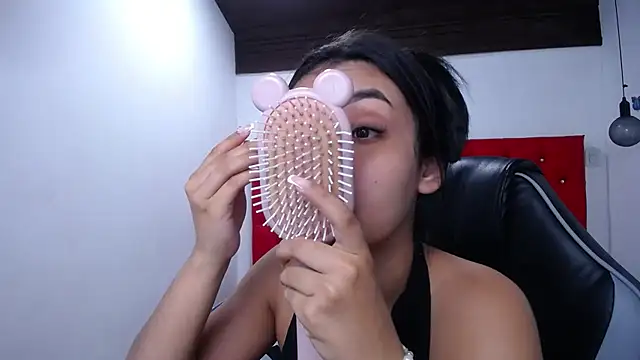 kathe-mills235 online show from December 19, 9:45 am