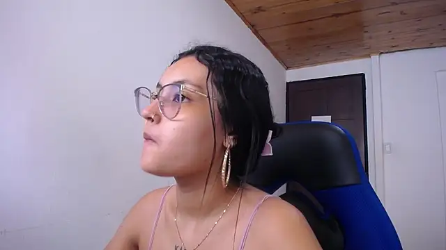 Snapshot of kathe-mills235 chatting on September 18, 12:37 pm kathe-mills235 online show from September 18, 12:37 pm