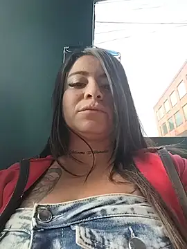 Alona Evans online show from June 1, 10:00 pm