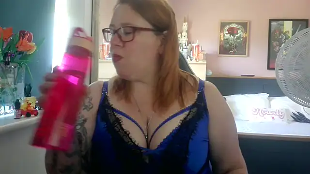 NikiDeeOfficial online show from July 2, 11:05 am