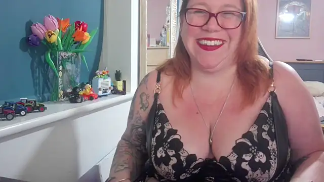 NikiDeeOfficial online show from July 13, 9:26 pm