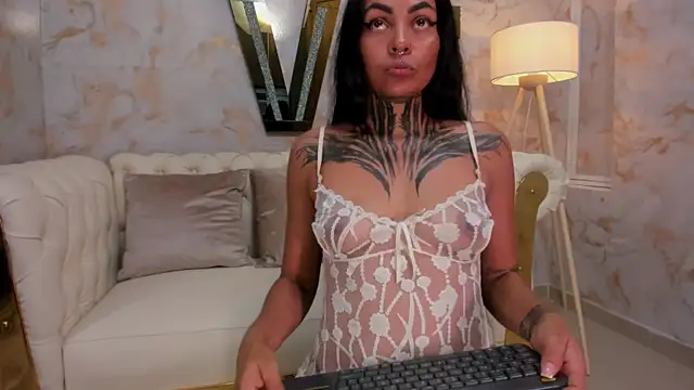 Snapshot of hanna_slut_ chatting on September 9, 10:37 am hanna slut online show from September 9, 10:37 am