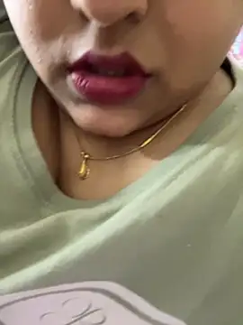 smile pretty online show from November 25, 6:53 pm