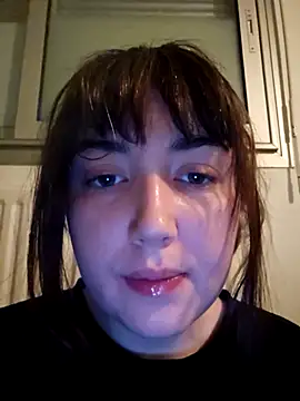Lynylou online show from May 19, 3:02 am