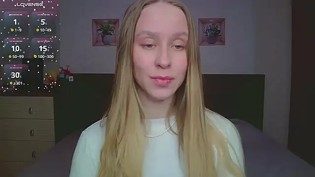 Lily  Devil online show from January 11, 3:39 pm