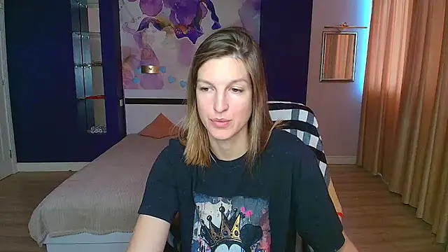 Snapshot of EmilyWalkeri chatting on September 15, 7:05 am EmilyWalkeri online show from September 15, 7:05 am
