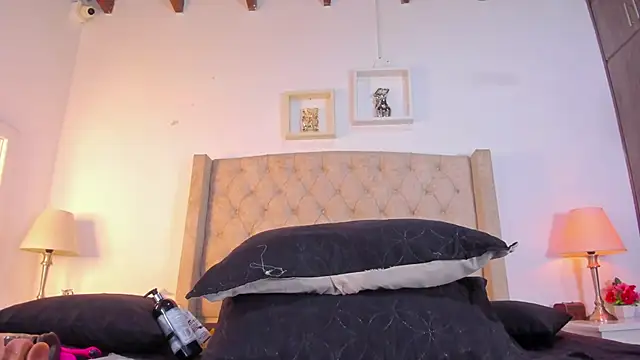 allisson m online show from November 14, 12:27 pm