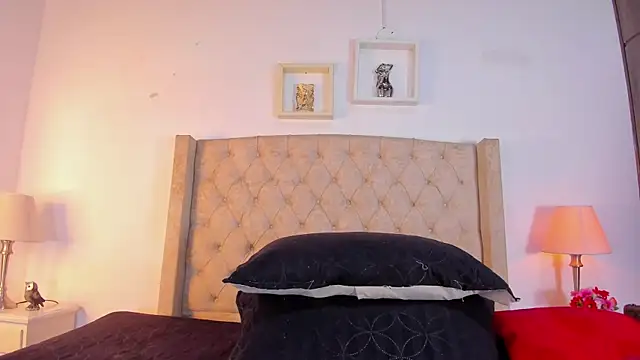 allisson m online show from November 24, 12:07 pm