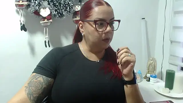 Rebecagiraut online show from December 22, 11:46 am