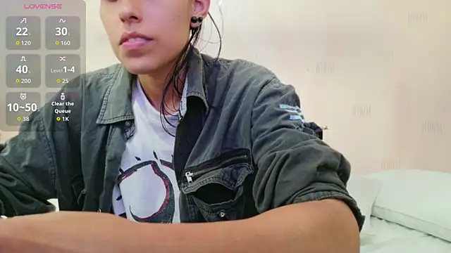 yourcuteneighbourr online show from July 1, 2:55 am