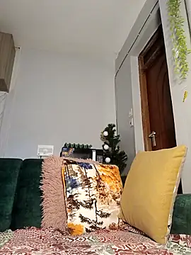 Yoyo   online show from February 1, 2:38 pm