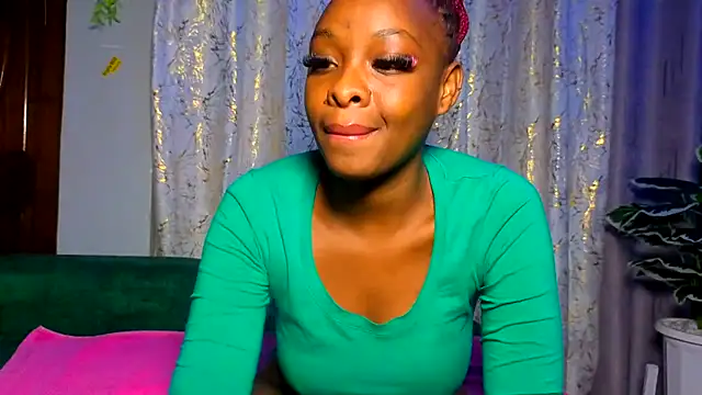 Yoyo   online show from June 12, 2:03 pm