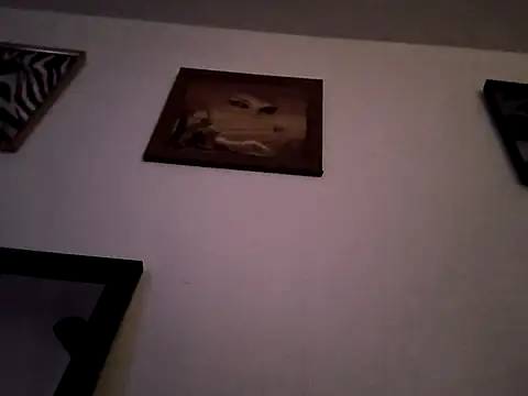 gurlnips online show from February 11, 5:14 pm