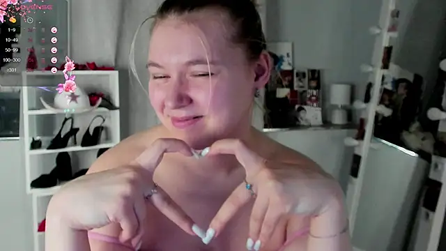 Rebecca Kelly online show from March 4, 7:37 am