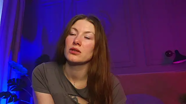 Snapshot of Liv_Fay chatting on September 24, 3:11 pm Liv Fay online show from September 24, 3:11 pm